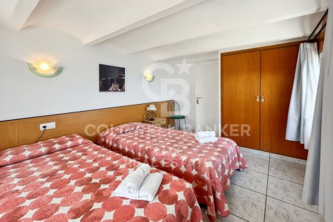 Hotel de 2208 m² en venta en Llanca, Gerona, Cataluña, Spain № 5655 - foto 26