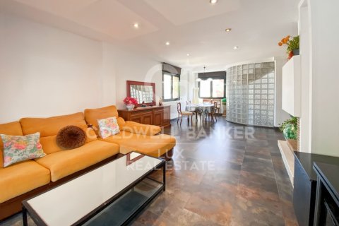 Сasa de 4 dormitorios en venta en L'Escala, Gerona, Cataluña, Spain № 5653 - foto 7