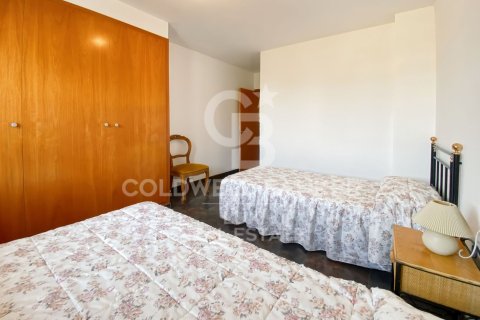Сasa de 4 dormitorios en venta en L'Escala, Gerona, Cataluña, Spain № 5653 - foto 14