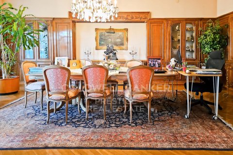 Apartamento de 7 dormitorios en venta en Barcelona, Cataluña, Spain № 5652 - foto 9