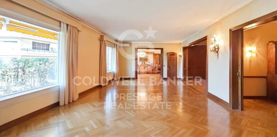 Apartamento de 7 dormitorios en venta en Barcelona, Cataluña, Spain № 5652