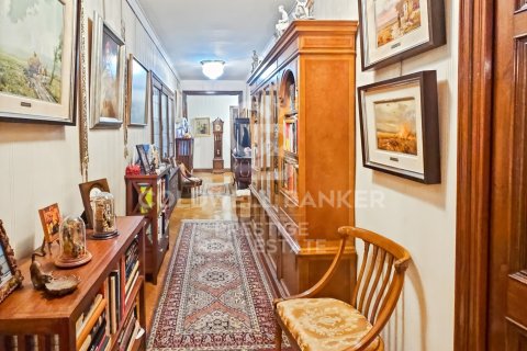 Apartamento de 7 dormitorios en venta en Barcelona, Cataluña, Spain № 5652 - foto 21