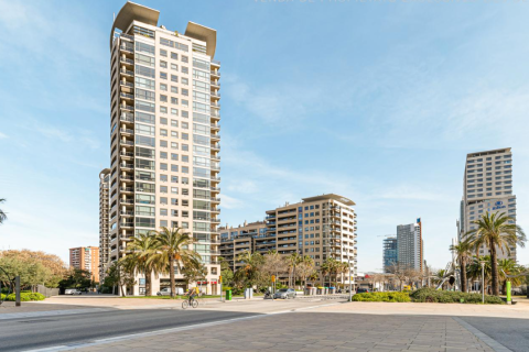 Apartamento de 3 dormitorios en venta en Diagonal Mar, Barcelona, Cataluña, Spain № 1198 - foto 3