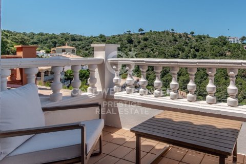 Casa adosada de 4 dormitorios en venta en Begur, Gerona, Cataluña, Spain № 7718 - foto 23