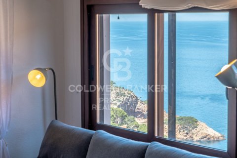 Casa adosada de 4 dormitorios en venta en Begur, Gerona, Cataluña, Spain № 7718 - foto 27