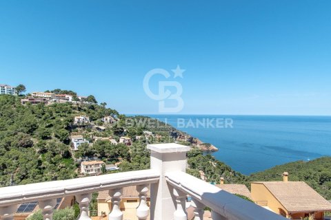 Casa adosada de 4 dormitorios en venta en Begur, Gerona, Cataluña, Spain № 7718 - foto 28