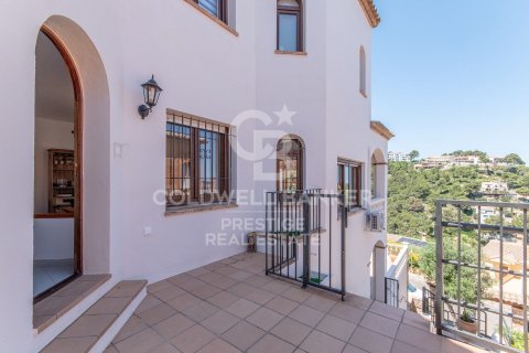Casa adosada de 4 dormitorios en venta en Begur, Gerona, Cataluña, Spain № 7718 - foto 20