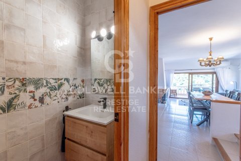 Casa adosada de 4 dormitorios en venta en Begur, Gerona, Cataluña, Spain № 7718 - foto 18