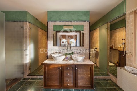 Сasa de 8 dormitorios en venta en Sitges, Barcelona, Cataluña, Spain № 7715 - foto 16