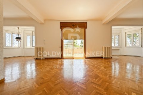 Villa de 12 dormitorios en venta en Sant Just Desvern, Barcelona, Cataluña, Spain № 7714 - foto 12