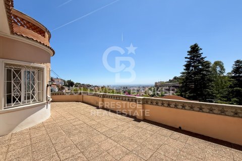 Villa de 12 dormitorios en venta en Sant Just Desvern, Barcelona, Cataluña, Spain № 7714 - foto 21