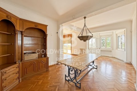 Villa de 12 dormitorios en venta en Sant Just Desvern, Barcelona, Cataluña, Spain № 7714 - foto 15