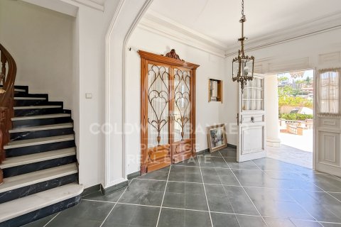 Villa de 12 dormitorios en venta en Sant Just Desvern, Barcelona, Cataluña, Spain № 7714 - foto 14