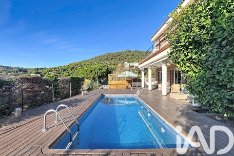 Сasa de 6 dormitorios en venta en Teia, Barcelona, Cataluña, Spain № 4728 - foto 6