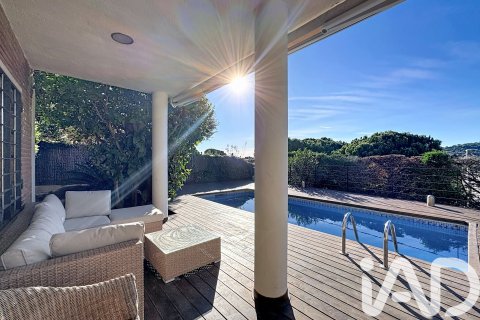 Сasa de 6 dormitorios en venta en Teia, Barcelona, Cataluña, Spain № 4728 - foto 8