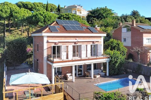 Сasa de 6 dormitorios en venta en Teia, Barcelona, Cataluña, Spain № 4728 - foto 2