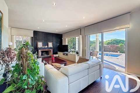 Сasa de 6 dormitorios en venta en Teia, Barcelona, Cataluña, Spain № 4728 - foto 10