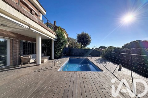 Сasa de 6 dormitorios en venta en Teia, Barcelona, Cataluña, Spain № 4728 - foto 27
