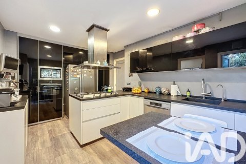 Сasa de 6 dormitorios en venta en Teia, Barcelona, Cataluña, Spain № 4728 - foto 16