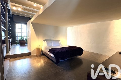 Ático de 2 dormitorios en venta en Barcelona, Cataluña, Spain № 4722 - foto 25