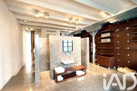 Ático de 2 dormitorios en venta en Barcelona, Cataluña, Spain № 4722 - foto 16