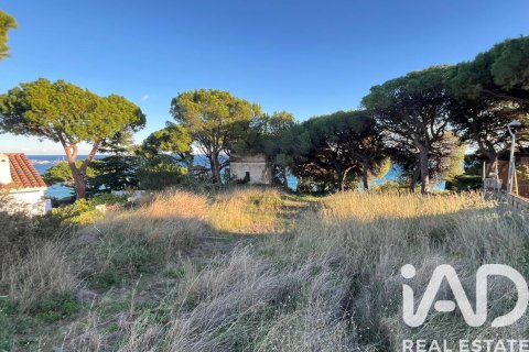 Parcela de 1789 m² en venta en Arenys de Mar, Barcelona, Cataluña, Spain № 4726 - foto 6