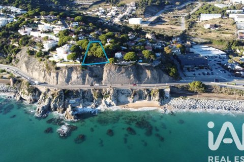 Parcela de 1789 m² en venta en Arenys de Mar, Barcelona, Cataluña, Spain № 4726