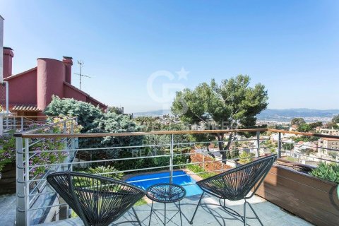 Сasa de 5 dormitorios en alquiler en Esplugues de Llobregat, Barcelona, Cataluña, Spain № 8021