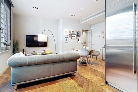 Купить квартиру в Барселона, Испания с 3 комнаты, 103м², № 8022 - фото 8