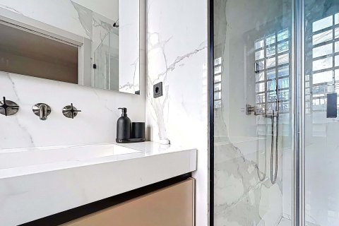 Купить квартиру в Барселона, Испания с 3 комнаты, 103м², № 8022 - фото 22