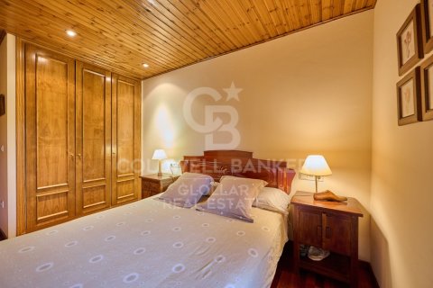 Снять в аренду квартиру в Каталония, Испания с 2 спальни, 60м², № 8020 - фото 17