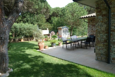 Сasa de 5 dormitorios en venta en Pals, Gerona, Cataluña, Spain № 1644 - foto 16