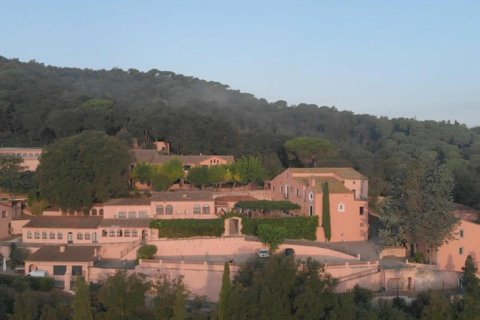 Сasa de 15 dormitorios en venta en Vallgorguina, Barcelona, Cataluña, Spain № 1642