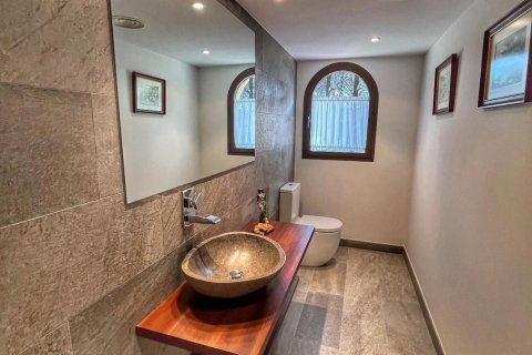 Сasa de 5 dormitorios en venta en Sant Feliu de Guíxols, Gerona, Cataluña, Spain № 1643 - foto 16