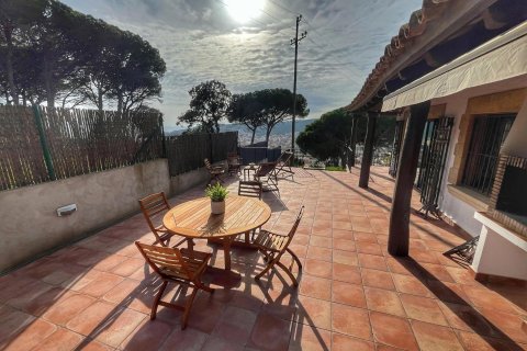 Сasa de 5 dormitorios en venta en Sant Feliu de Guíxols, Gerona, Cataluña, Spain № 1643 - foto 9