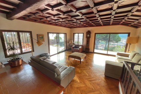 Сasa de 5 dormitorios en venta en Sant Feliu de Guíxols, Gerona, Cataluña, Spain № 1643 - foto 7