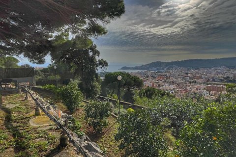 Сasa de 5 dormitorios en venta en Sant Feliu de Guíxols, Gerona, Cataluña, Spain № 1643 - foto 3
