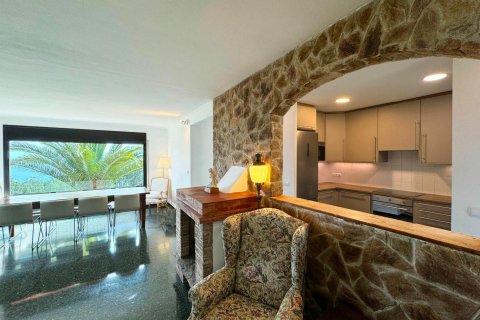 Сasa de 4 dormitorios en venta en Begur, Gerona, Cataluña, Spain № 1641 - foto 8