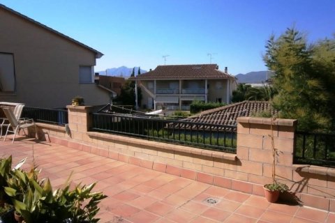 Villa de 5 dormitorios en venta en Martorell, Barcelona, Cataluña, Spain № 1148 - foto 5