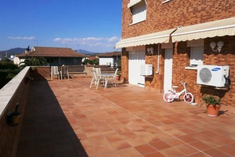 Villa de 5 dormitorios en venta en Martorell, Barcelona, Cataluña, Spain № 1148 - foto 3