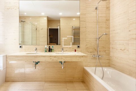 Купить квартиру в Барселона, Испания с 5 спален, 255м², № 4280 - фото 16