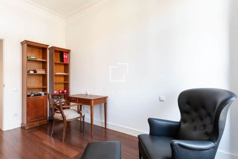 Купить квартиру в Барселона, Испания с 5 спален, 255м², № 4280 - фото 21
