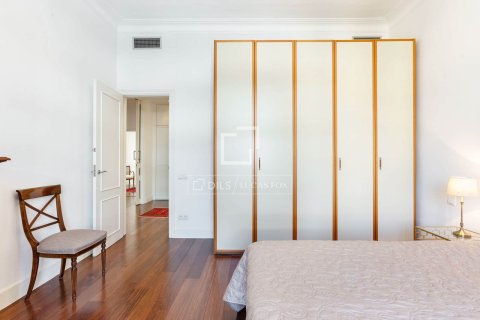 Купить квартиру в Барселона, Испания с 5 спален, 255м², № 4280 - фото 15