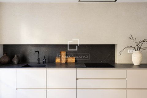 Apartamento de 3 dormitorios en venta en Barcelona, Cataluña, Spain № 4282 - foto 9