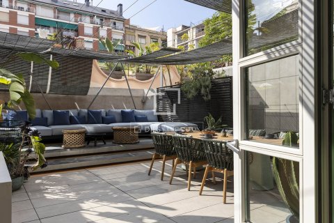 Apartamento de 2 dormitorios en venta en Barcelona, Cataluña, Spain № 4283