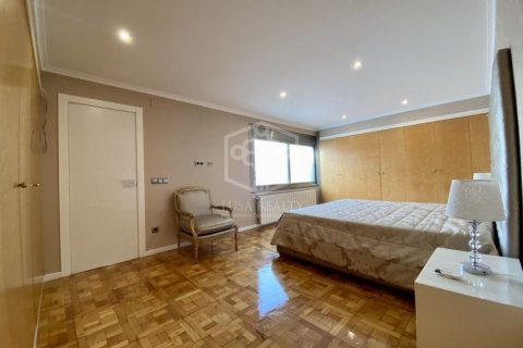 4 bedrooms apartment for sale in Barcelona, Catalonia, Spain № 935 - photo 26