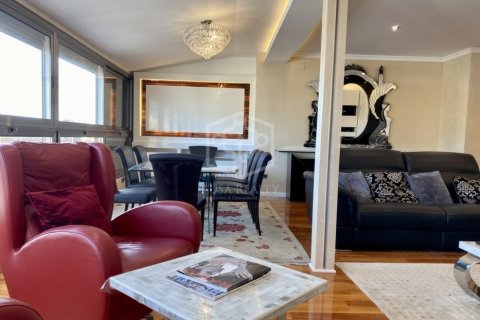 4 bedrooms apartment for sale in Barcelona, Catalonia, Spain № 935 - photo 5