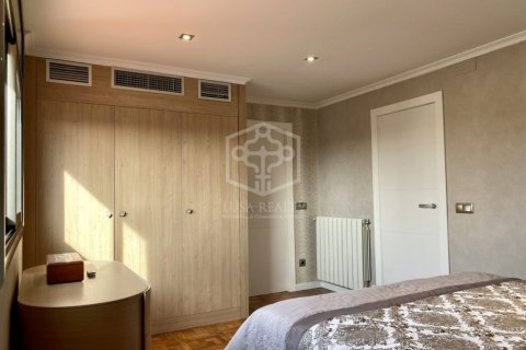 4 bedrooms apartment for sale in Barcelona, Catalonia, Spain № 935 - photo 22