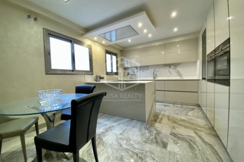 4 bedrooms apartment for sale in Barcelona, Catalonia, Spain № 935 - photo 8