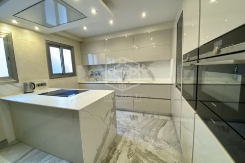 4 bedrooms apartment for sale in Barcelona, Catalonia, Spain № 935 - photo 9